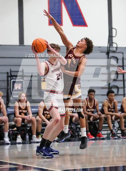 Thumbnail 3 in Valley Christian vs Maranatha photogallery.