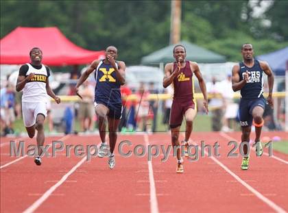 Thumbnail 1 in NYSPHSAA Track & Field Championships (B&G 100, 200, 1500, 1600, Hurdles) photogallery.