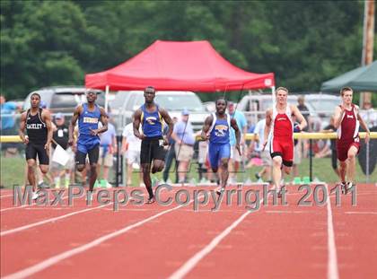 Thumbnail 1 in NYSPHSAA Track & Field Championships (B&G 100, 200, 1500, 1600, Hurdles) photogallery.