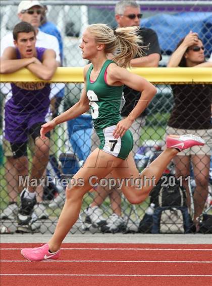 Thumbnail 3 in NYSPHSAA Track & Field Championships (B&G 100, 200, 1500, 1600, Hurdles) photogallery.
