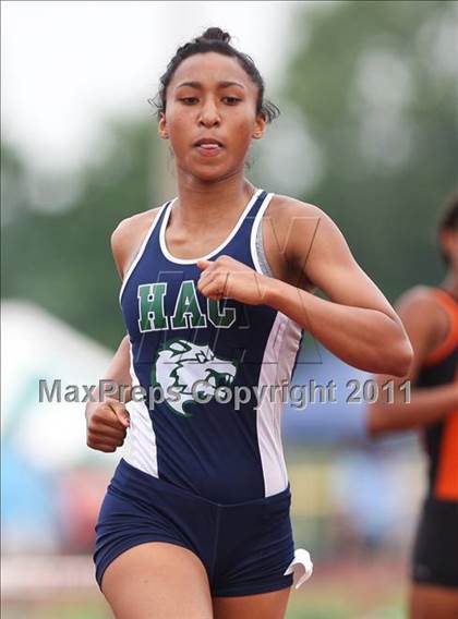 Thumbnail 1 in NYSPHSAA Track & Field Championships (B&G 100, 200, 1500, 1600, Hurdles) photogallery.