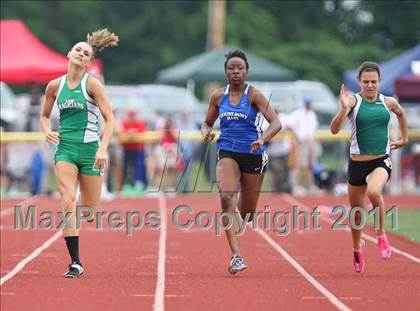 Thumbnail 2 in NYSPHSAA Track & Field Championships (B&G 100, 200, 1500, 1600, Hurdles) photogallery.