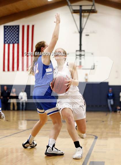 Thumbnail 1 in Chilton County vs. Thorsby (Chilton County Tournament) photogallery.