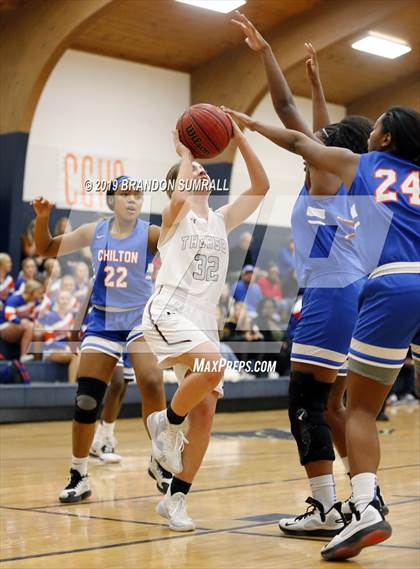 Thumbnail 2 in Chilton County vs. Thorsby (Chilton County Tournament) photogallery.