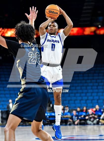 Thumbnail 1 in Windward vs. Notre Dame (SO) (CIF SS DIV 1 Championship) photogallery.
