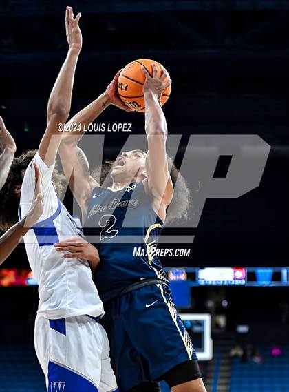 Thumbnail 1 in Windward vs. Notre Dame (SO) (CIF SS DIV 1 Championship) photogallery.