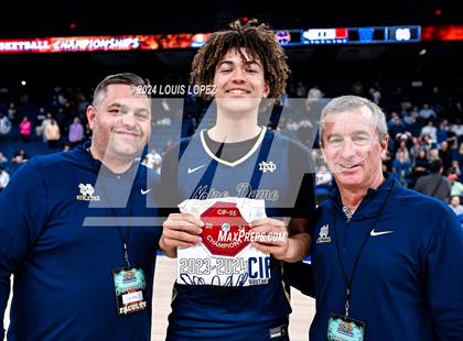 Thumbnail 2 in Windward vs. Notre Dame (SO) (CIF SS DIV 1 Championship) photogallery.