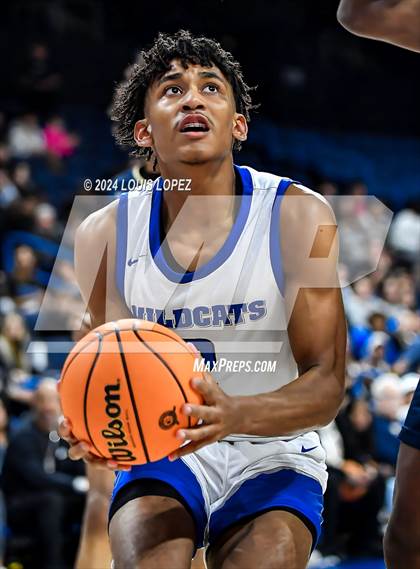 Thumbnail 2 in Windward vs. Notre Dame (SO) (CIF SS DIV 1 Championship) photogallery.