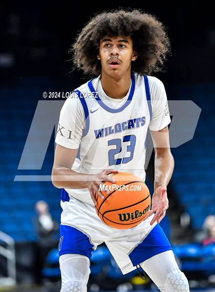 Thumbnail 2 in Windward vs. Notre Dame (SO) (CIF SS DIV 1 Championship) photogallery.