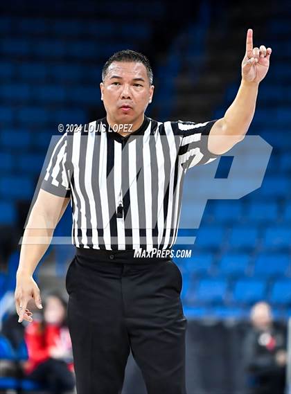 Thumbnail 2 in Windward vs. Notre Dame (SO) (CIF SS DIV 1 Championship) photogallery.