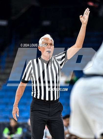 Thumbnail 2 in Windward vs. Notre Dame (SO) (CIF SS DIV 1 Championship) photogallery.