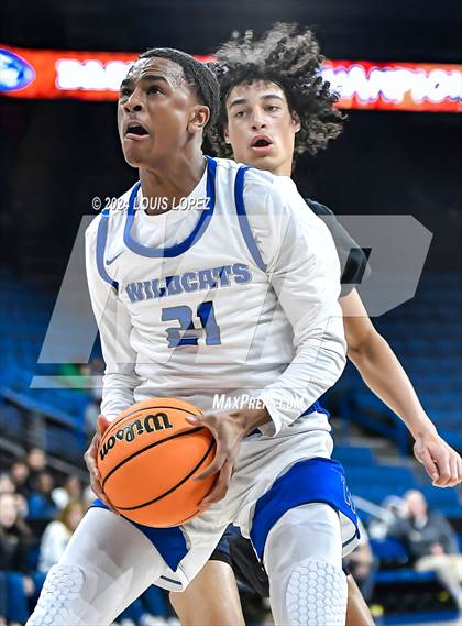 Thumbnail 3 in Windward vs. Notre Dame (SO) (CIF SS DIV 1 Championship) photogallery.
