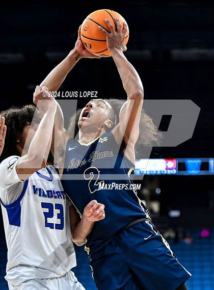 Thumbnail 3 in Windward vs. Notre Dame (SO) (CIF SS DIV 1 Championship) photogallery.