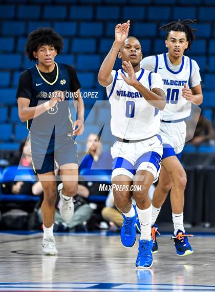 Thumbnail 2 in Windward vs. Notre Dame (SO) (CIF SS DIV 1 Championship) photogallery.