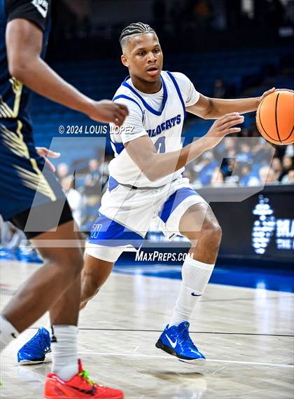 Thumbnail 2 in Windward vs. Notre Dame (SO) (CIF SS DIV 1 Championship) photogallery.