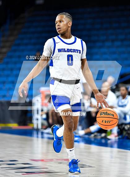 Thumbnail 2 in Windward vs. Notre Dame (SO) (CIF SS DIV 1 Championship) photogallery.