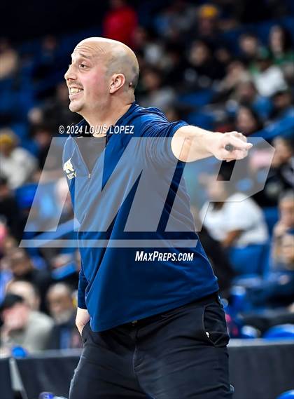 Thumbnail 3 in Windward vs. Notre Dame (SO) (CIF SS DIV 1 Championship) photogallery.