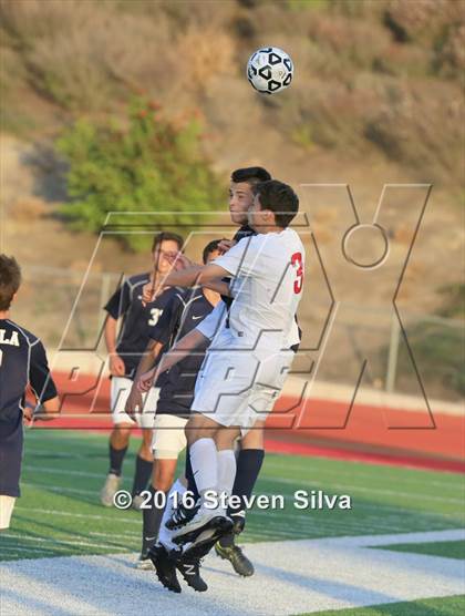 Thumbnail 3 in Cathedral Catholic vs. Loyola (CIF SoCal Regional D1 Final) photogallery.