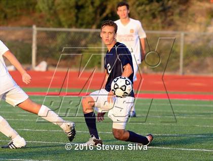 Thumbnail 2 in Cathedral Catholic vs. Loyola (CIF SoCal Regional D1 Final) photogallery.