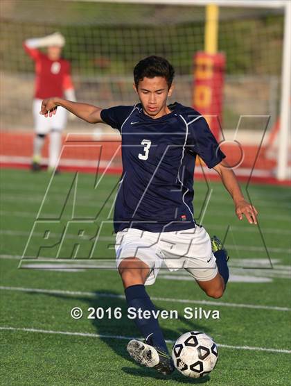 Thumbnail 1 in Cathedral Catholic vs. Loyola (CIF SoCal Regional D1 Final) photogallery.