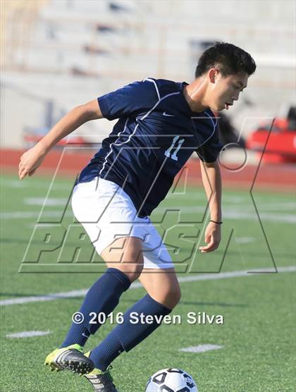 Thumbnail 3 in Cathedral Catholic vs. Loyola (CIF SoCal Regional D1 Final) photogallery.