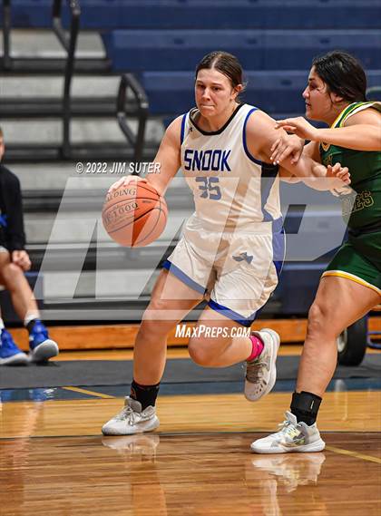 Thumbnail 2 in Snook vs Lexington photogallery.