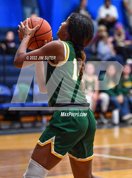 Thumbnail 3 in Snook vs Lexington photogallery.