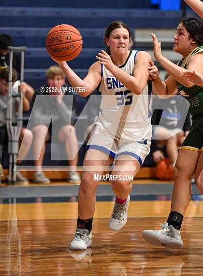 Thumbnail 2 in Snook vs Lexington photogallery.