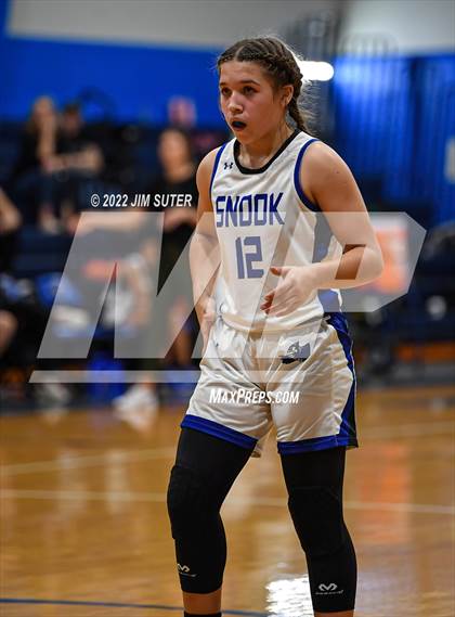 Thumbnail 1 in Snook vs Lexington photogallery.