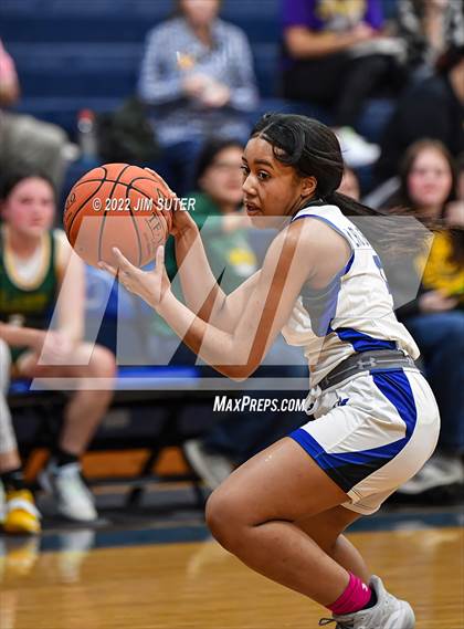 Thumbnail 1 in Snook vs Lexington photogallery.