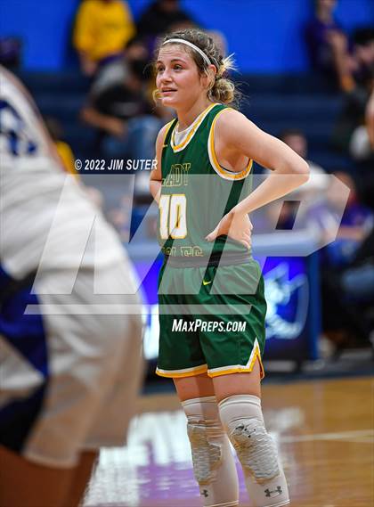 Thumbnail 1 in Snook vs Lexington photogallery.