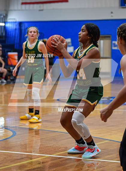 Thumbnail 1 in Snook vs Lexington photogallery.