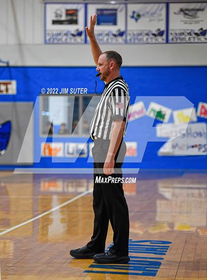 Thumbnail 3 in Snook vs Lexington photogallery.