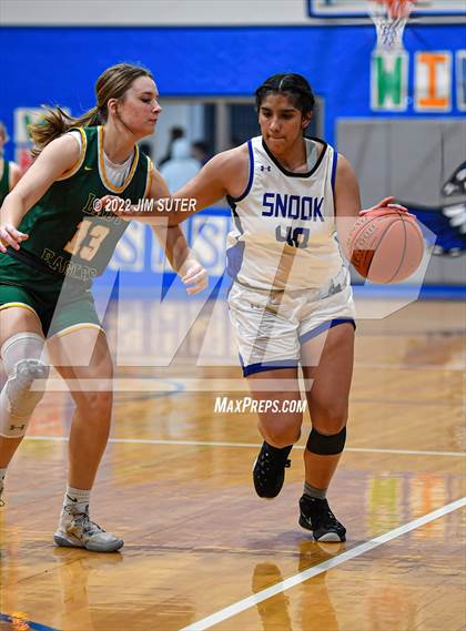 Thumbnail 2 in Snook vs Lexington photogallery.
