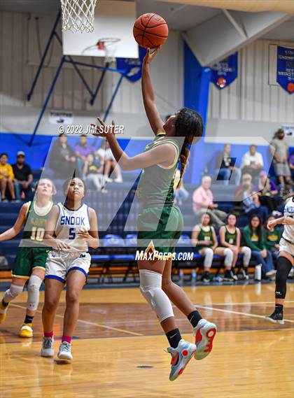 Thumbnail 2 in Snook vs Lexington photogallery.