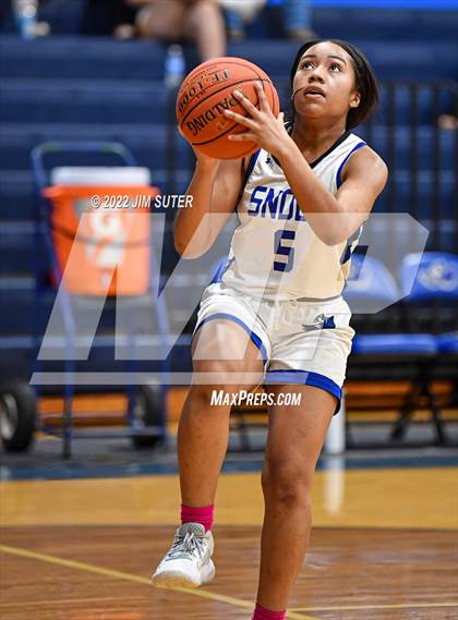 Thumbnail 3 in Snook vs Lexington photogallery.