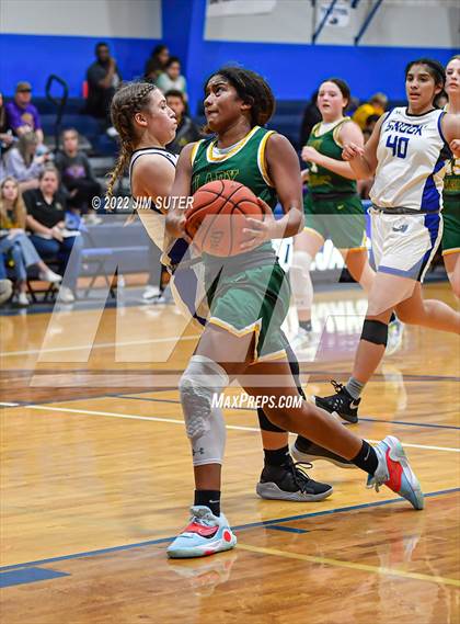 Thumbnail 2 in Snook vs Lexington photogallery.