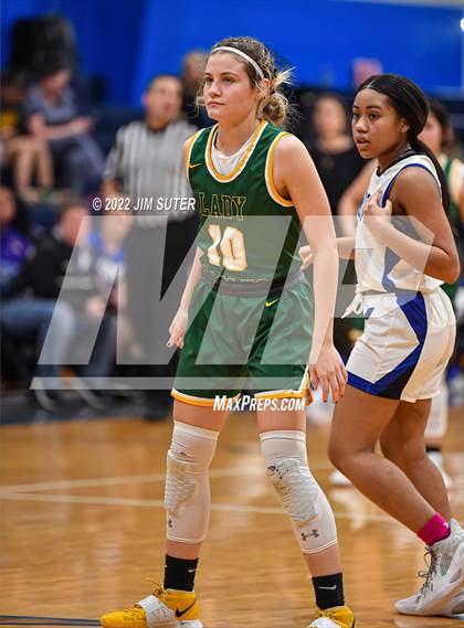 Thumbnail 2 in Snook vs Lexington photogallery.