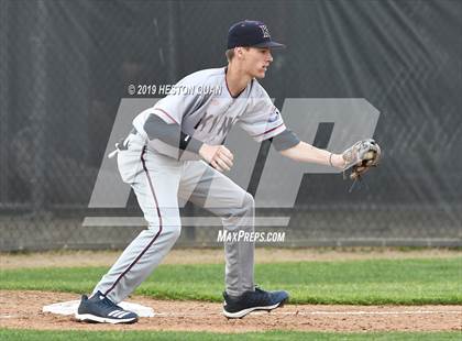 Thumbnail 2 in King @ Tustin photogallery.