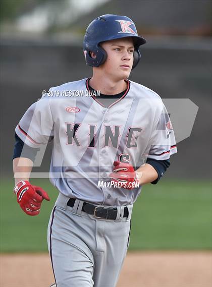 Thumbnail 1 in King @ Tustin photogallery.