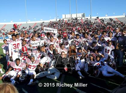 Thumbnail 3 in Pine Bluff vs. Greenwood (AAA 6A Final) photogallery.