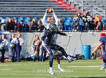 Thumbnail 1 in Pine Bluff vs. Greenwood (AAA 6A Final) photogallery.