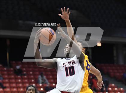 Thumbnail 3 in Bloomington vs. St. Rita (Chicago Elite Classic)  photogallery.