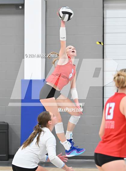 Thumbnail 1 in South Salem vs. Maricopa (Nike TOC Southwest) photogallery.