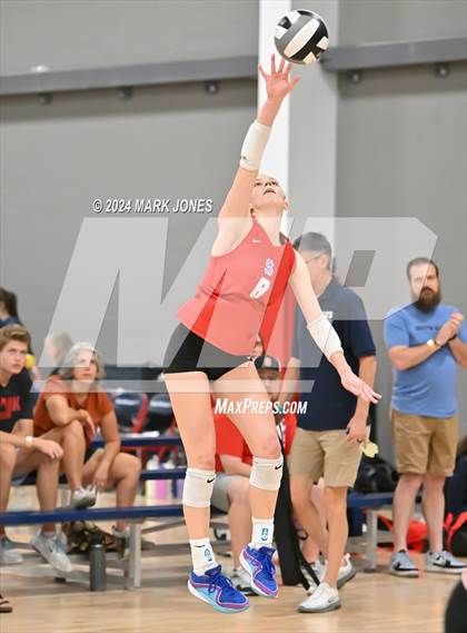 Thumbnail 1 in South Salem vs. Maricopa (Nike TOC Southwest) photogallery.