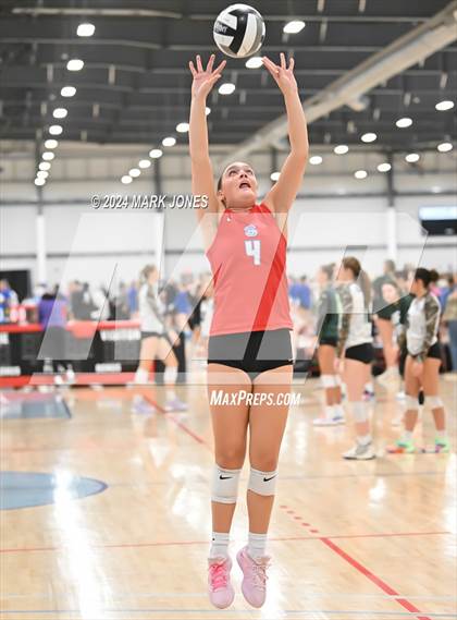 Thumbnail 2 in South Salem vs. Maricopa (Nike TOC Southwest) photogallery.