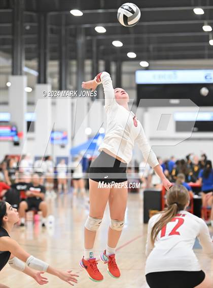 Thumbnail 1 in South Salem vs. Maricopa (Nike TOC Southwest) photogallery.