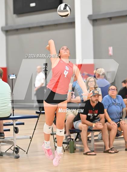 Thumbnail 1 in South Salem vs. Maricopa (Nike TOC Southwest) photogallery.