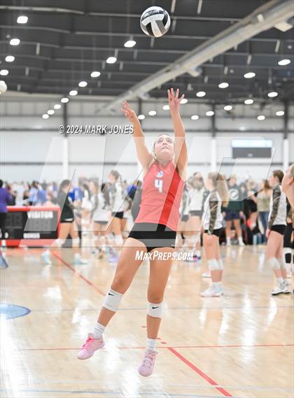 Thumbnail 2 in South Salem vs. Maricopa (Nike TOC Southwest) photogallery.