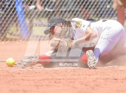 Thumbnail 3 in Empire vs. Winslow (AIA Division 3A Round 1 Playoff) photogallery.